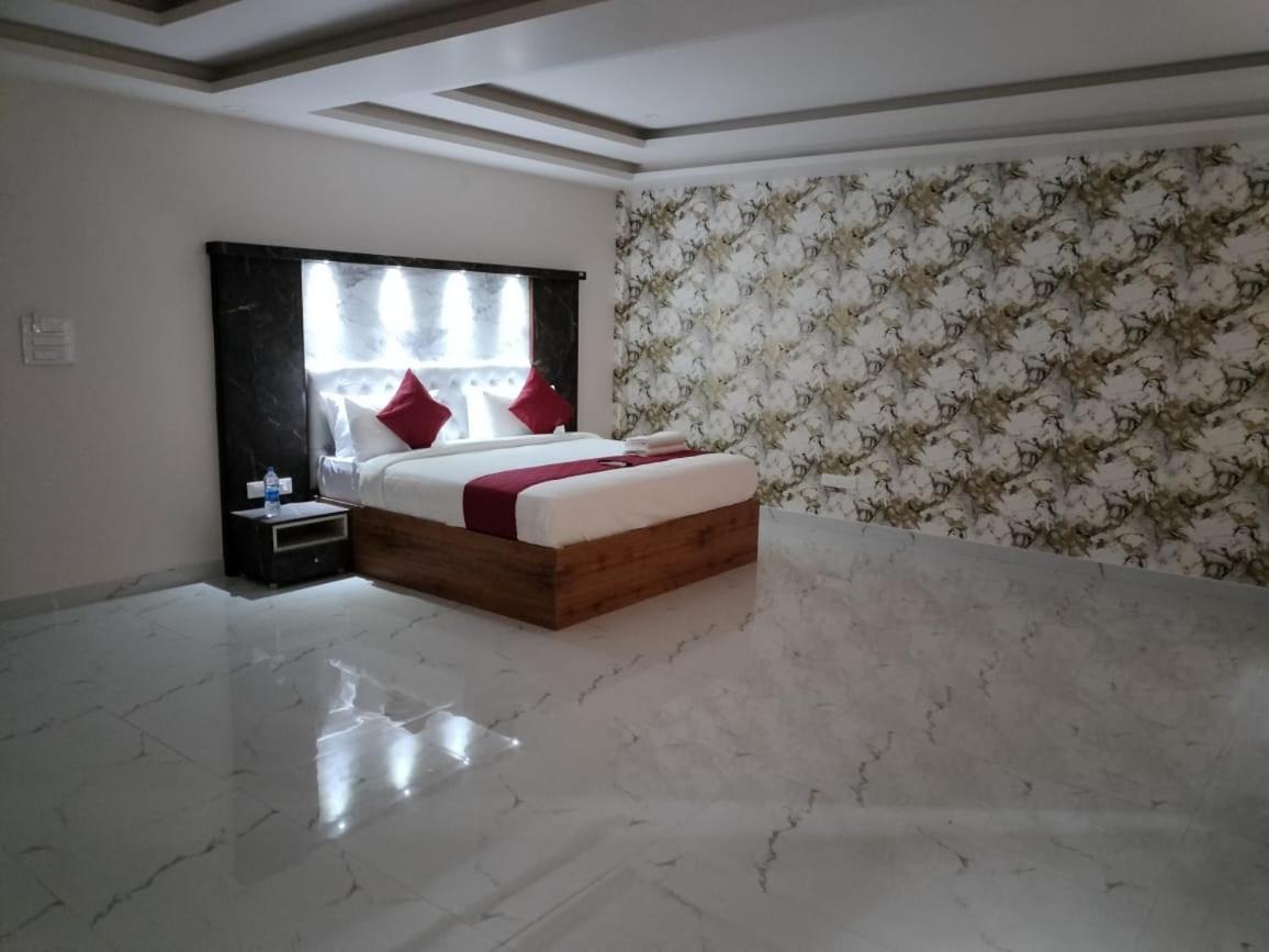 Mayuri Residency Hotel Attibele Екстер'єр фото
